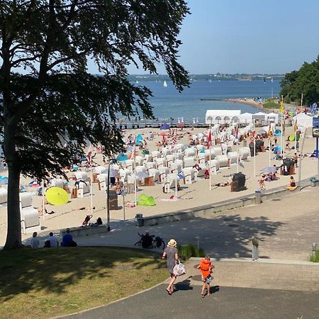 Strandblick Mit Strandkorb & Fahrraedern Glücksburg Kültér fotó