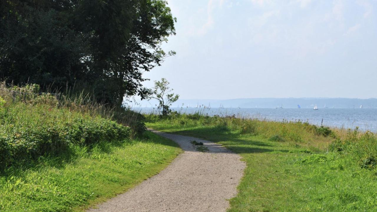 Strandblick Mit Strandkorb & Fahrraedern Glücksburg Kültér fotó